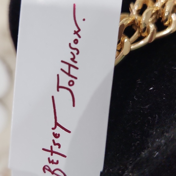 🔹️Betsey Johnson 🔹️Think Pink  Swwetheart Candy XO Statement Necklace  💛✨️💗 - Picture 11 of 11